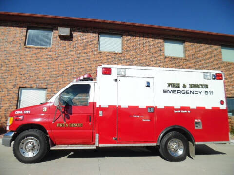2002 Ford E-Series Chassis for sale at KJR Motors LLC in West Fargo ND
