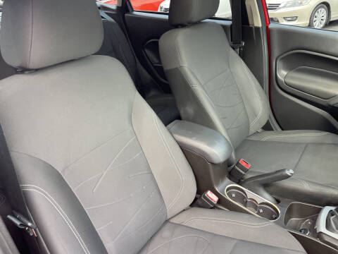 2015 Ford Fiesta SE