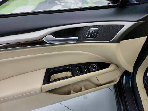 2014 Ford Fusion Energi SE