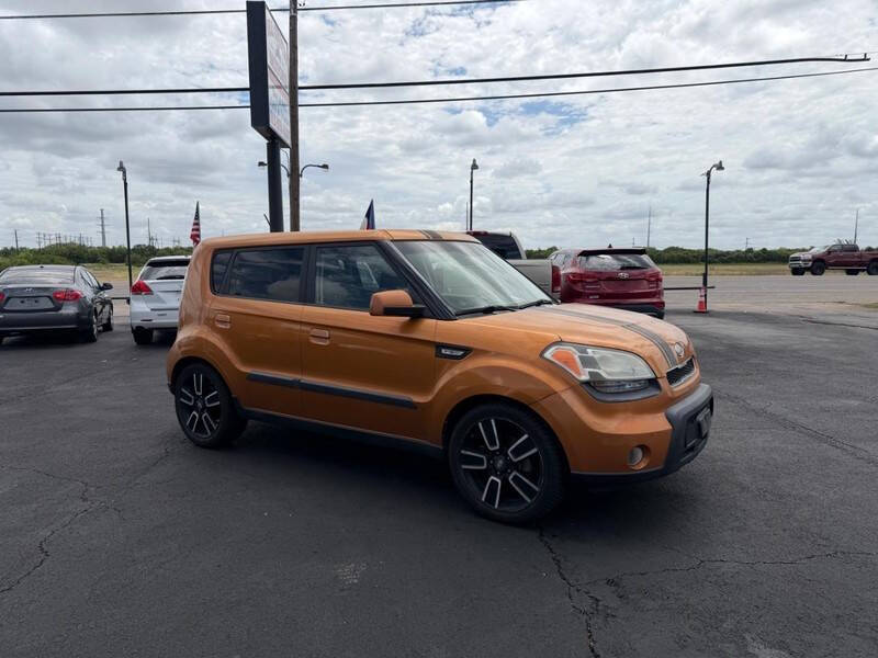 2010 Kia Soul +