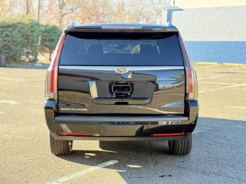 2019 Cadillac Escalade ESV Luxury