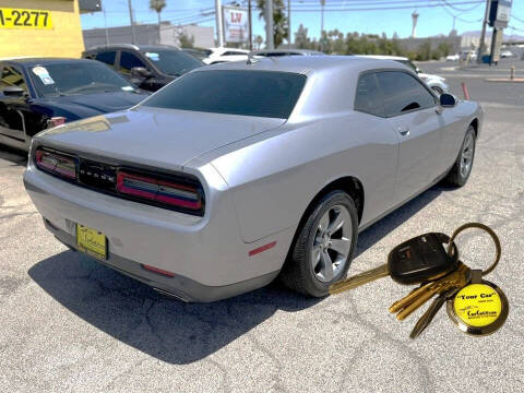 2015 Dodge Challenger SXT