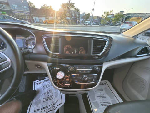 2018 Chrysler Pacifica Touring L