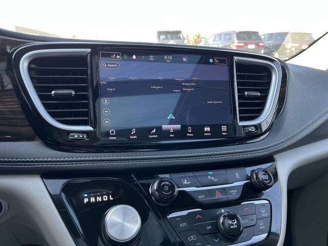 2023 Chrysler Pacifica Plug-In Hybrid Limited