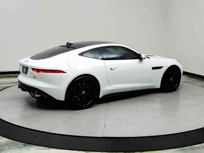 2015 Jaguar F-TYPE R