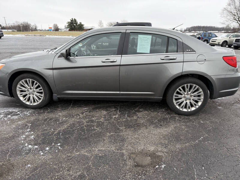 2013 Chrysler 200 LX