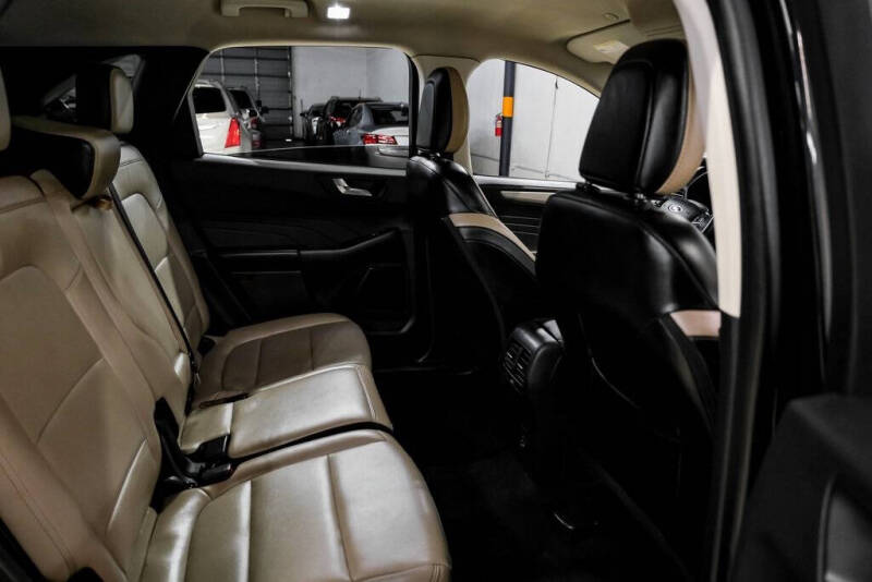 2021 Ford Escape SEL