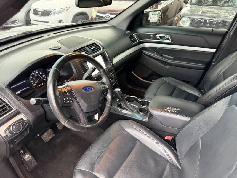 2016 Ford Explorer XLT