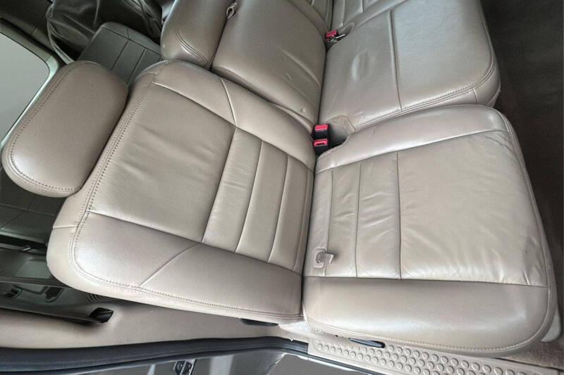 2004 Ford Excursion Limited