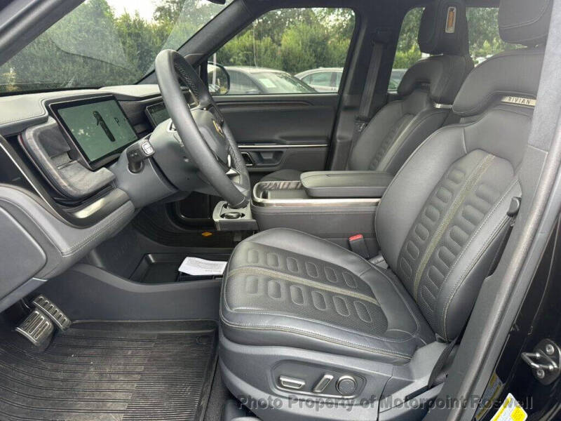 2023 Rivian R1S Adventure