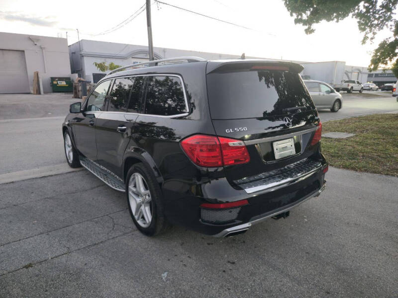 2013 Mercedes-Benz GL-Class GL 550 4MATIC