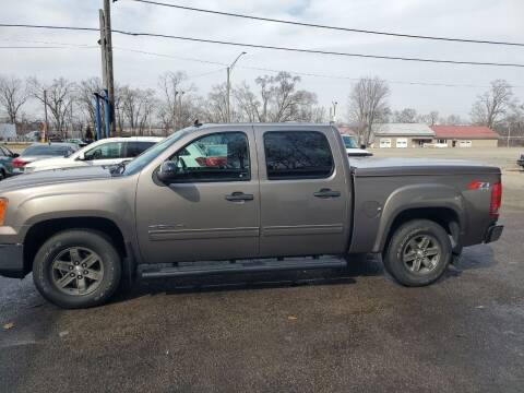 2012 GMC Sierra 1500 for sale at Dave's Garage & Auto Sales in East Peoria IL