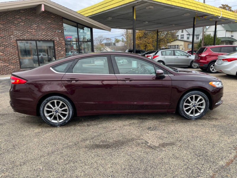 2017 Ford Fusion SE photo 6