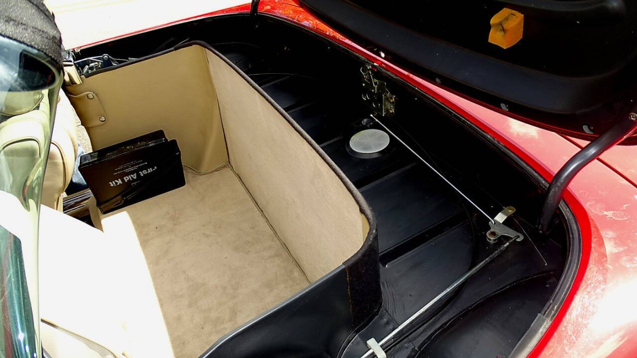 1985 Mercedes-Benz 380-Class 9