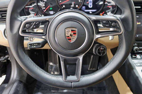 2017 Porsche 911 Carrera 4S