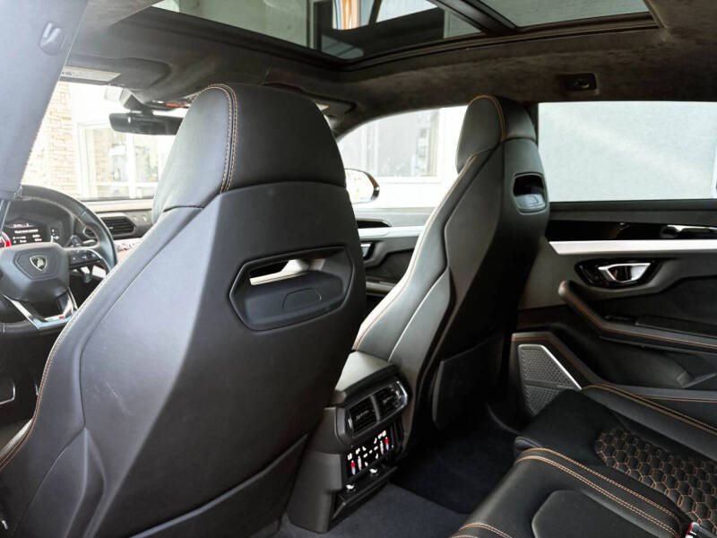 2021 Lamborghini Urus