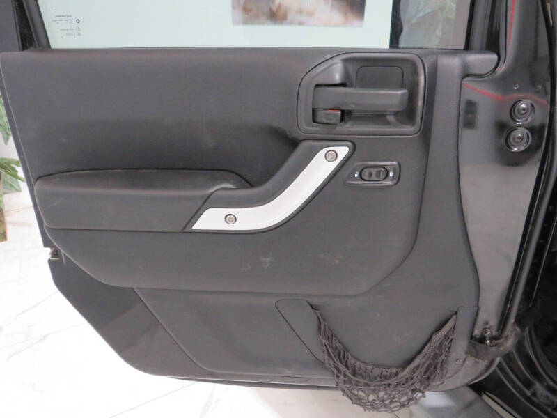 2012 Jeep Wrangler Sahara