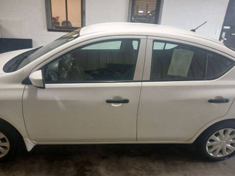 2017 Nissan Versa 1.6 S Plus