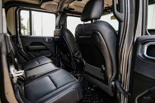 2024 Jeep Gladiator Sport