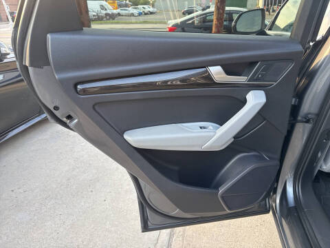 2018 Audi Q5 2.0T quattro Premium Plus