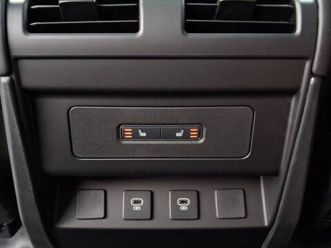 2025 Land Rover Defender 110 P500 X-Dynamic SE