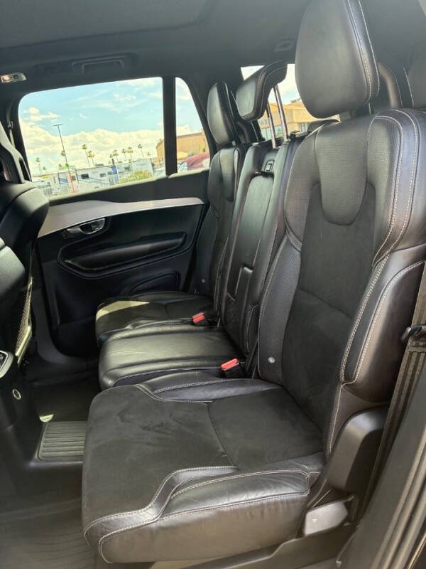 2017 Volvo XC90 T8 eAWD R-Design
