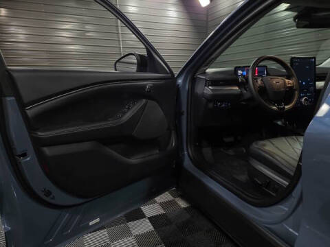 2023 Ford Mustang Mach-E Select