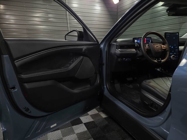 2023 Ford Mustang Mach-E Select