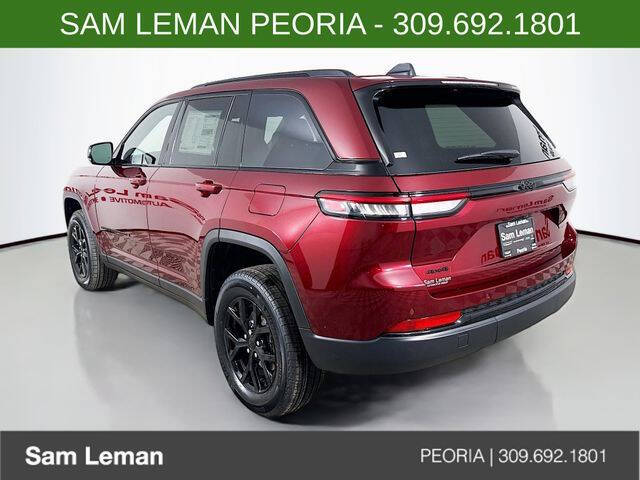 2025 Jeep Grand Cherokee Laredo
