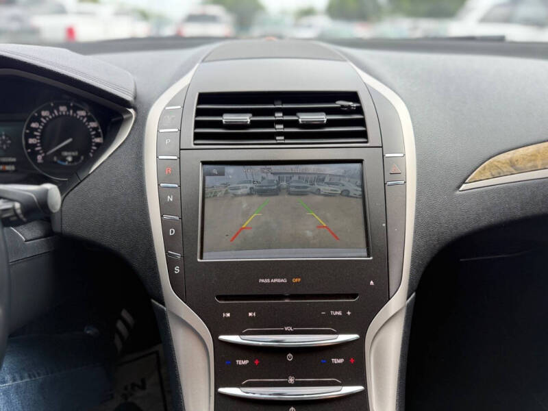 2016 Lincoln MKZ