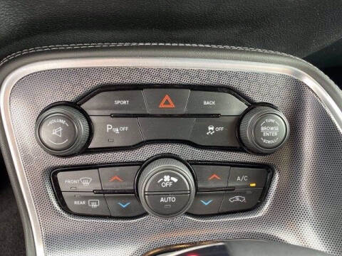 2016 Dodge Challenger R/T Plus