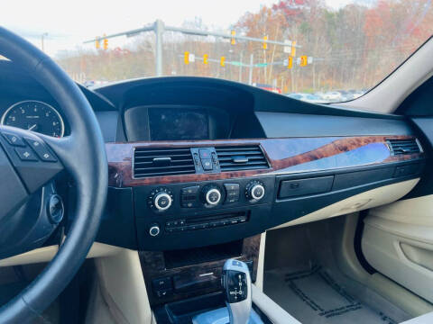 2010 BMW 5 Series 528i xDrive