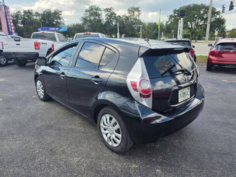 2013 Toyota Prius c