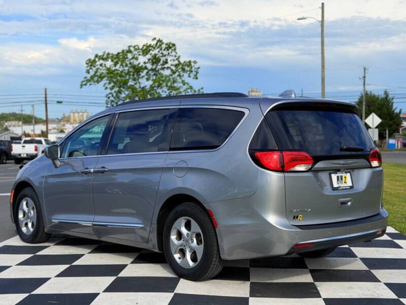 2017 Chrysler Pacifica Touring Plus