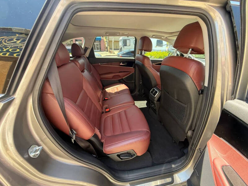 2017 Kia Sorento SX V6
