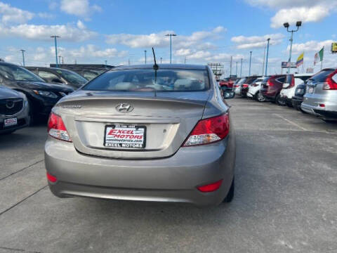 2013 Hyundai Accent GLS