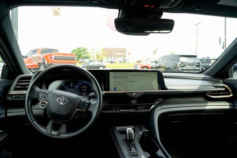 2023 Toyota Crown XLE