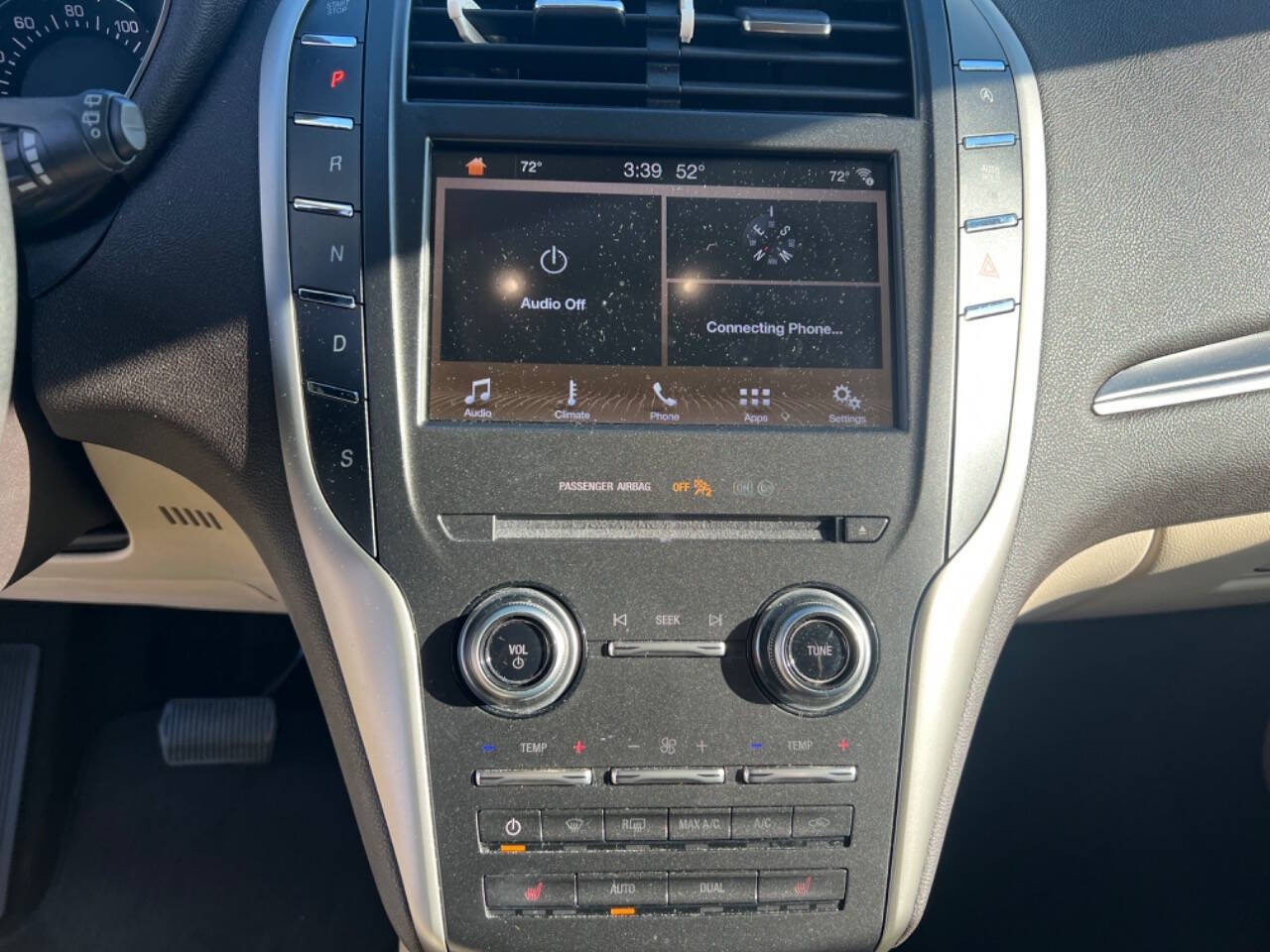 2019 Lincoln MKC for sale at Dustin & Jared Gosser Auto Sales, LLC in Russell Springs, KY