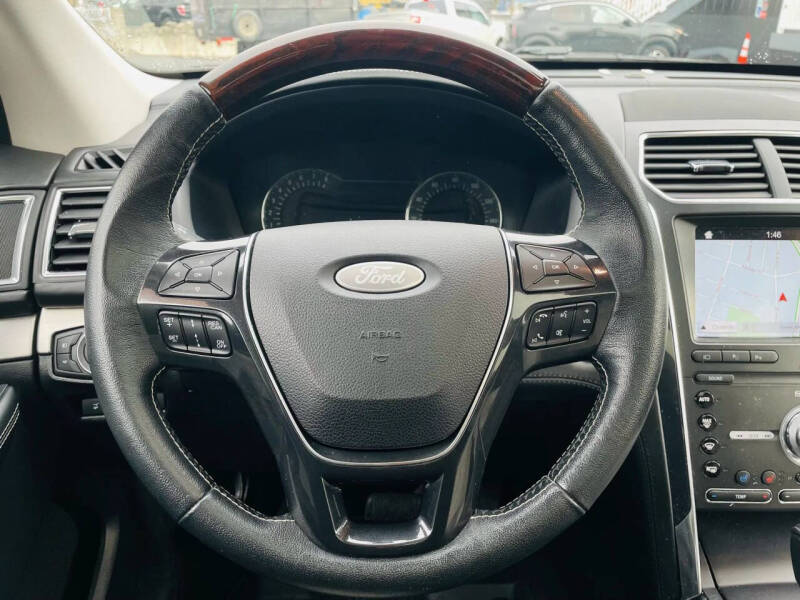 2019 Ford Explorer Platinum