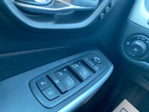 2017 Jeep Cherokee Overland