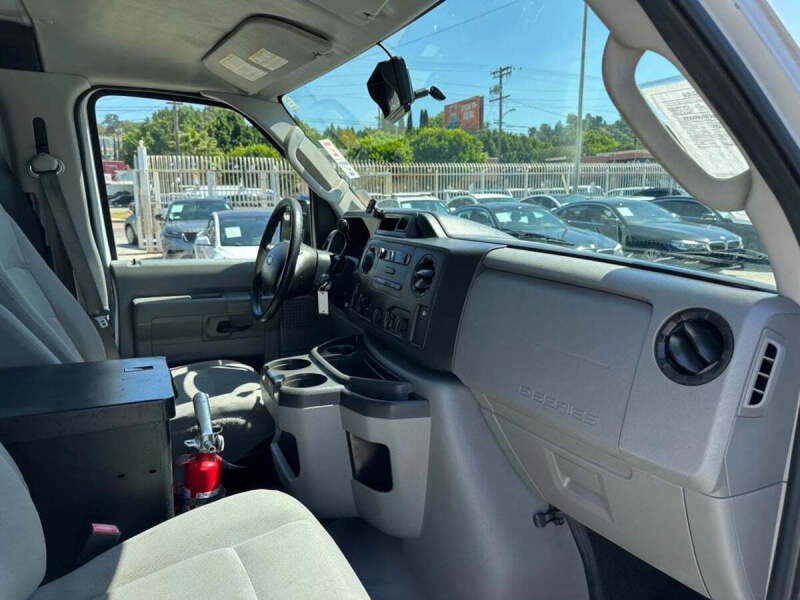 2013 Ford E-Series E-150