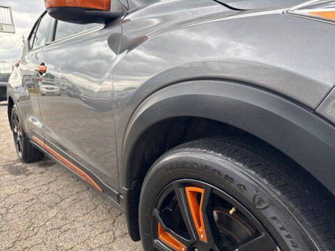 2019 Nissan Kicks SR