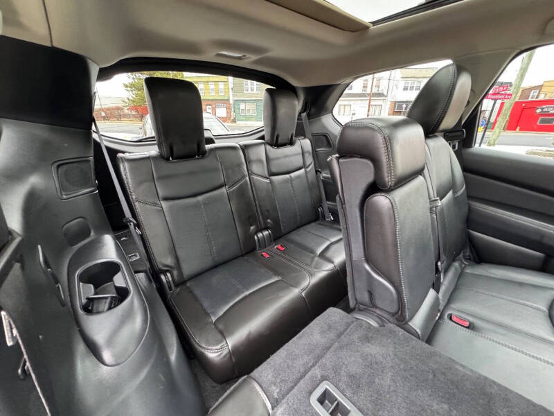 2013 Nissan Pathfinder Platinum