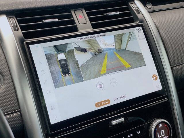 2023 Land Rover Discovery P300 S R-Dynamic