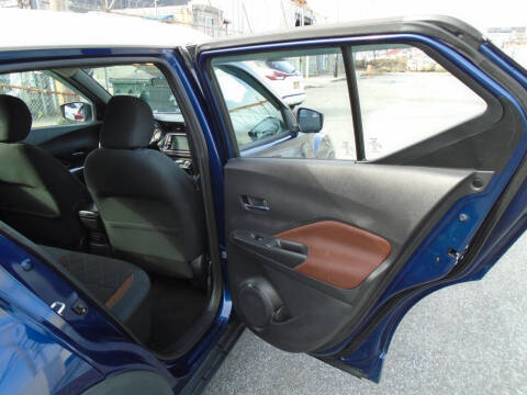 2019 Nissan Kicks SR