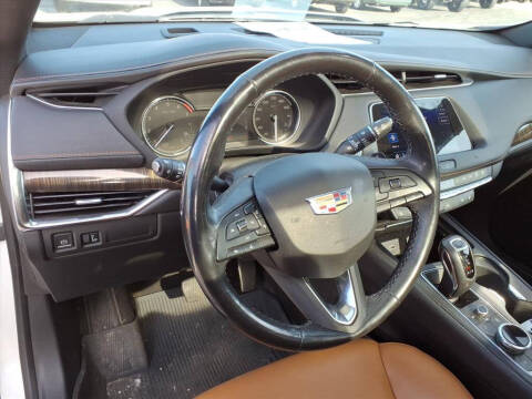 2019 Cadillac XT4 Premium Luxury