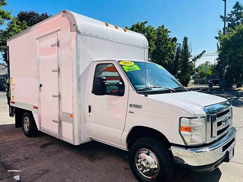 2013 Ford E-Series