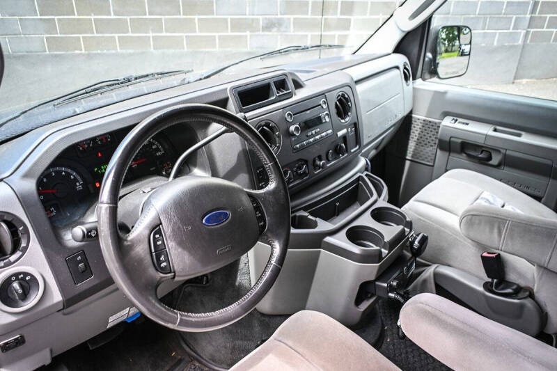 2011 Ford E-Series E-150