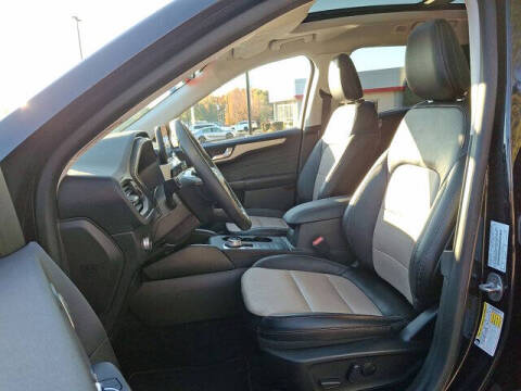 2021 Ford Escape Titanium