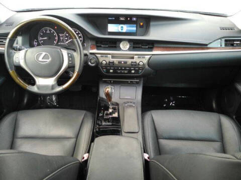 2015 Lexus ES 350 Crafted Line